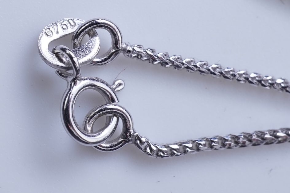 A diamond pendant necklace